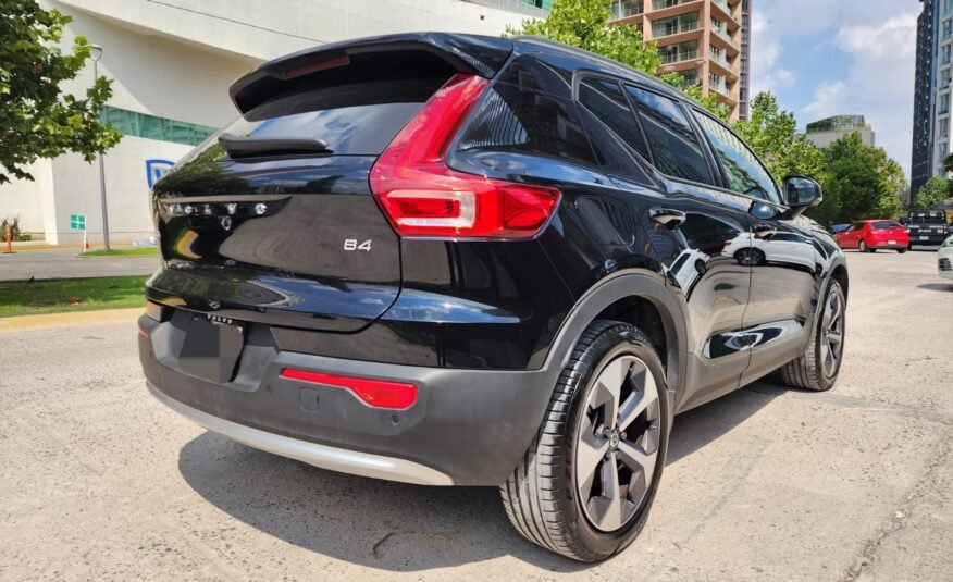 VOLVO XC 40 B4 MILD-HYBRID 2023