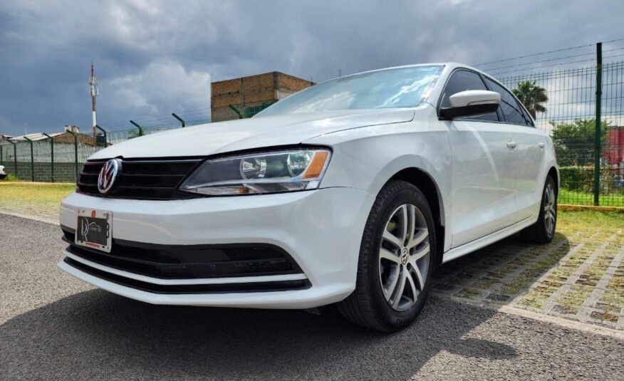 VOLKSWAGEN JETTA TIPTRONIC 2016