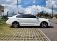 VOLKSWAGEN JETTA TIPTRONIC 2016