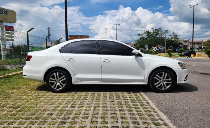 VOLKSWAGEN JETTA TIPTRONIC 2016