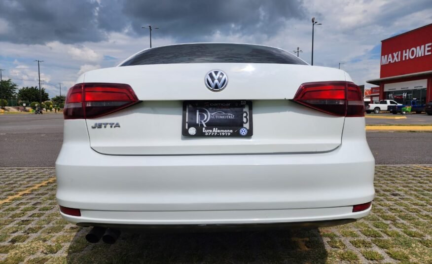 VOLKSWAGEN JETTA TIPTRONIC 2016